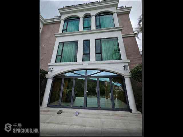 Stanley - Villa Rosa 01