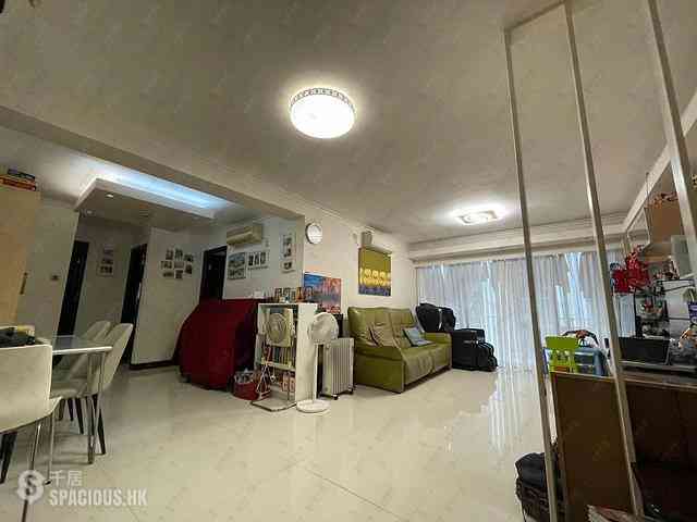 Wan Chai - Phoenix Court Block 3 01