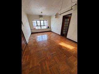 Mid Levels West - Lyttelton Garden Block 1 02