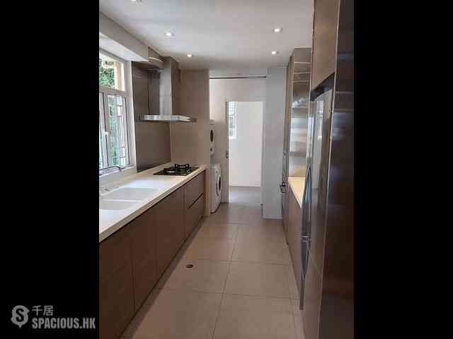 Tai Hang - Swiss Towers Block 3 (Block EF) 04