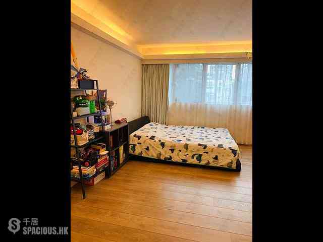 Pok Fu Lam - Villa Cecil 09