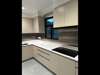 Stubbs Road - Nicholson Tower Block A 04