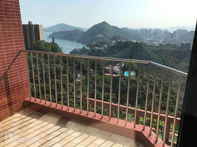 Repulse Bay - The Brentwood 01