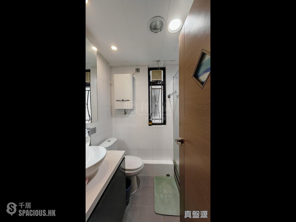 Quarry Bay - Kornhill Block R 01