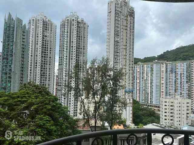 Tai Hang - Carnation Court 01