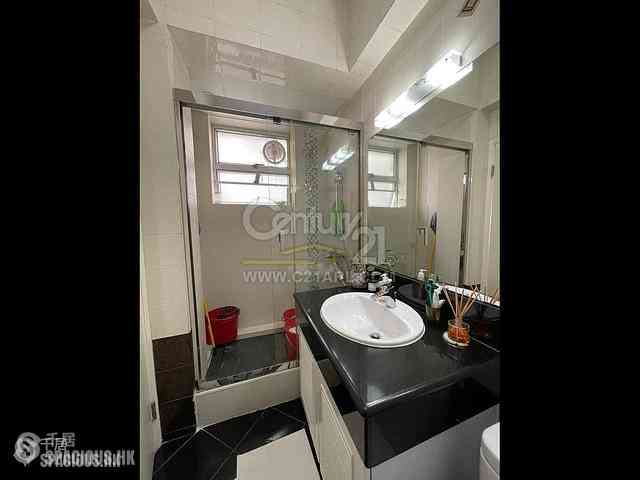 Mid Levels Central - 36-36A, Kennedy Road 12