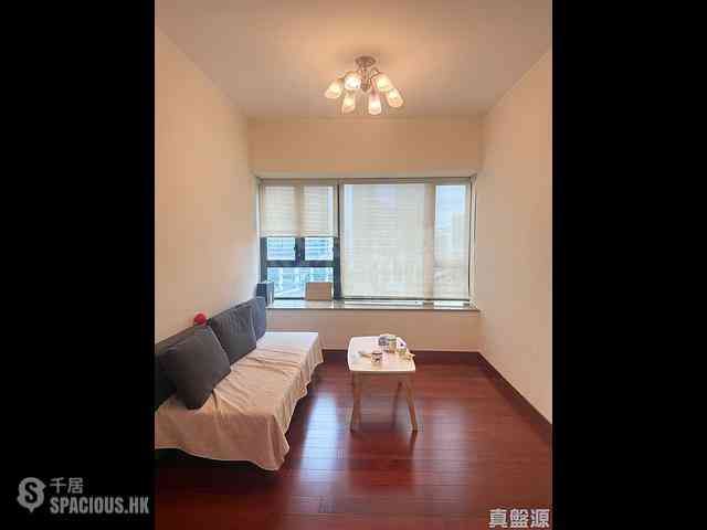 West Kowloon - The Arch Sun Tower (Block 1A) 07