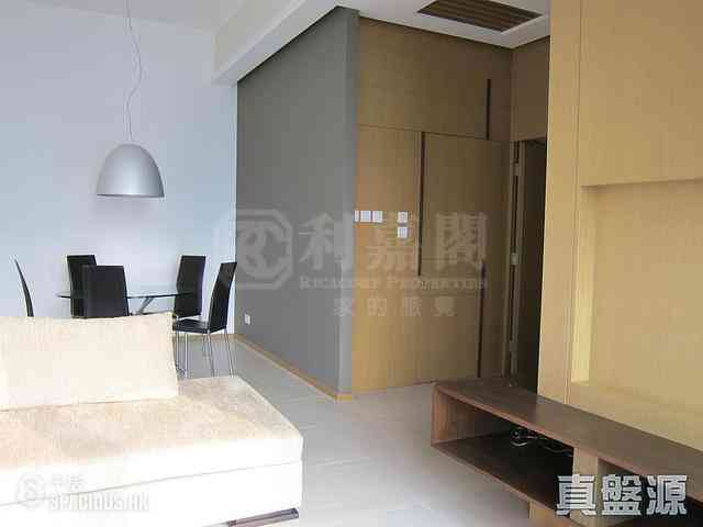 West Kowloon - The Arch Moon Tower (Block 2A) 05