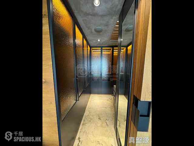 West Kowloon - The Arch Moon Tower (Block 2A) 04