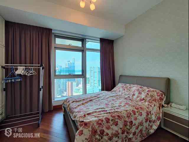 Wan Chai - The Avenue Phase 2 Block 3 04