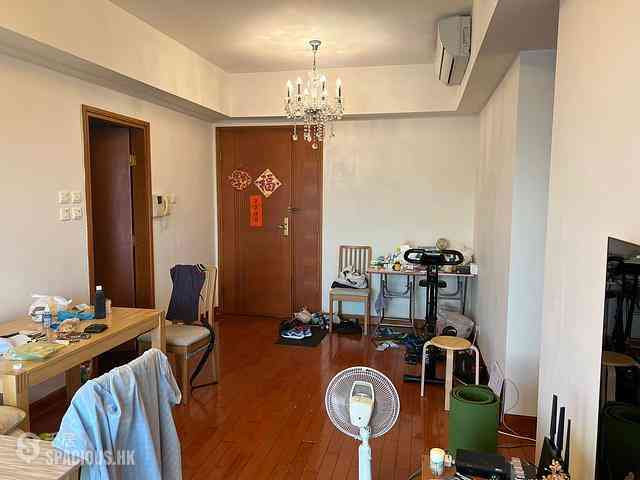 Yau Ma Tei - Parc Palais Block 7 02