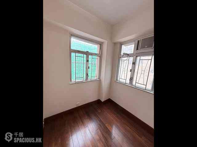 Wan Chai - Wah Fat Mansion 03