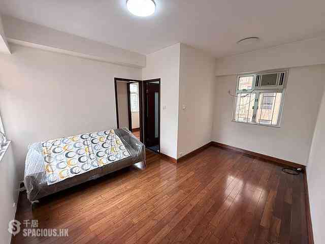 Wan Chai - Wah Fat Mansion 04
