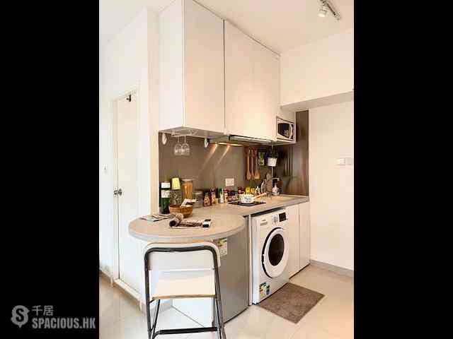 Sheung Wan - Yu Hing Mansion 02