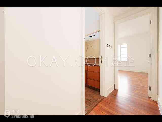 The Peak - La Hacienda Block B 12
