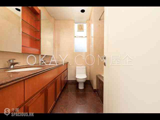 The Peak - La Hacienda Block B 18