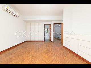 Pok Fu Lam - Pine Grove Block 5 12