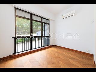 Pok Fu Lam - Pine Grove Block 5 16