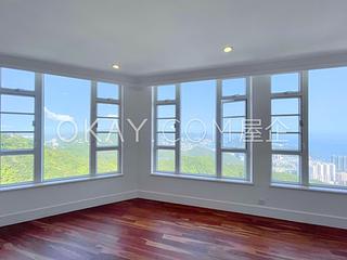 The Peak - La Hacienda Block B 03