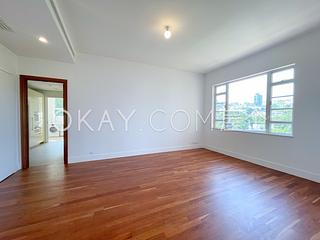The Peak - La Hacienda Block B 07
