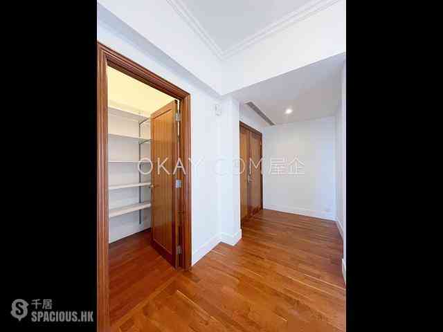 The Peak - La Hacienda Block B 20