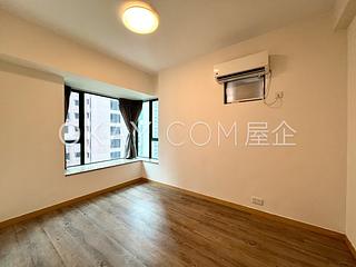 Mid Levels Central - Hillsborough Court 03