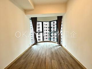 Mid Levels Central - Hillsborough Court 05
