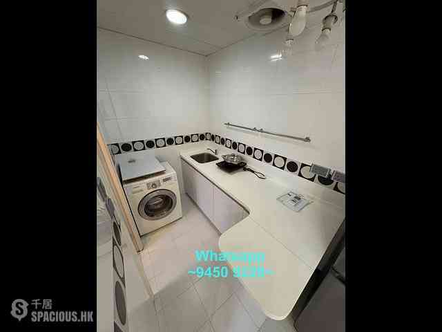 Sai Ying Pun - Tat Hing Building 06