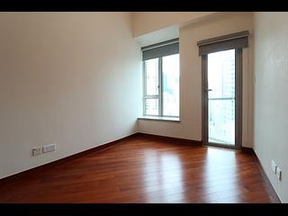 Wan Chai - The Avenue Phase 2 Block 1 05