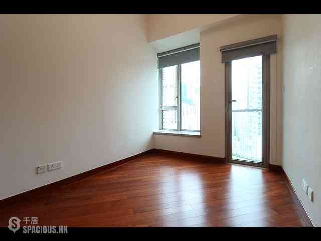 Wan Chai - The Avenue Phase 2 Block 1 05