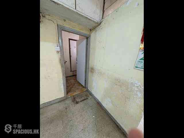 Sham Shui Po - 170-172, Fuk Wing Street / 148A-148B, Kiu Kiang Street 03