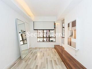 Mid Levels Central - Good View Court 04