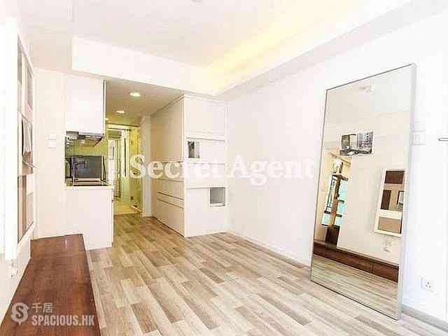 Mid Levels Central - Good View Court 05