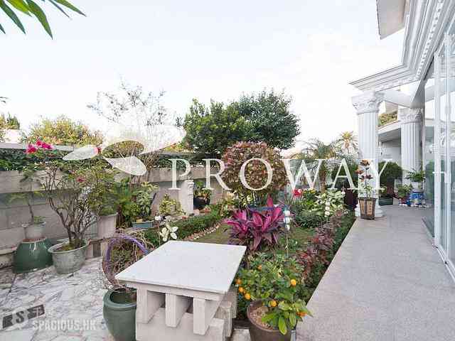 Clear Water Bay - Villa Blanche 03