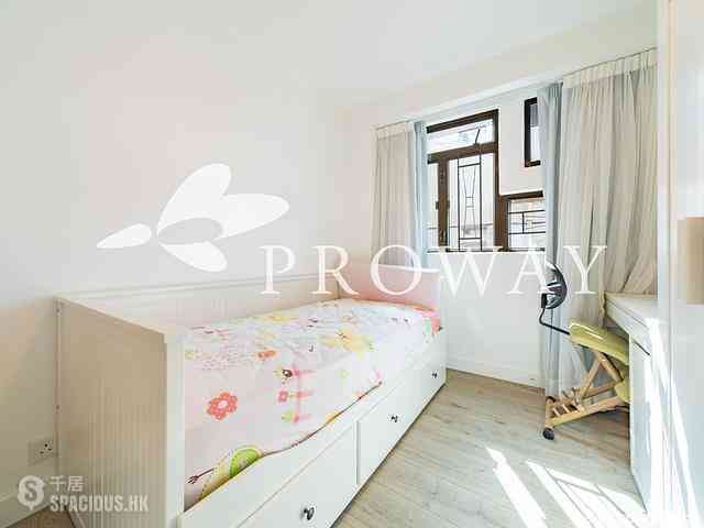 Stubbs Road - Crescent Heights 08