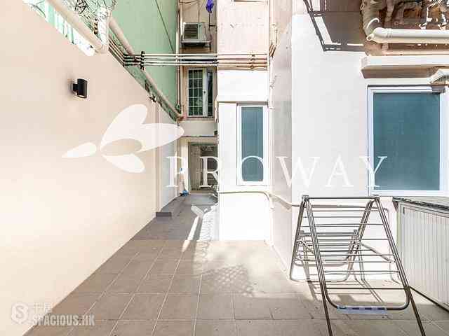 Sheung Wan - 62-64, Queen's Road West 03