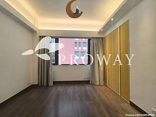 Mid Levels Central - Chenyu Court 09