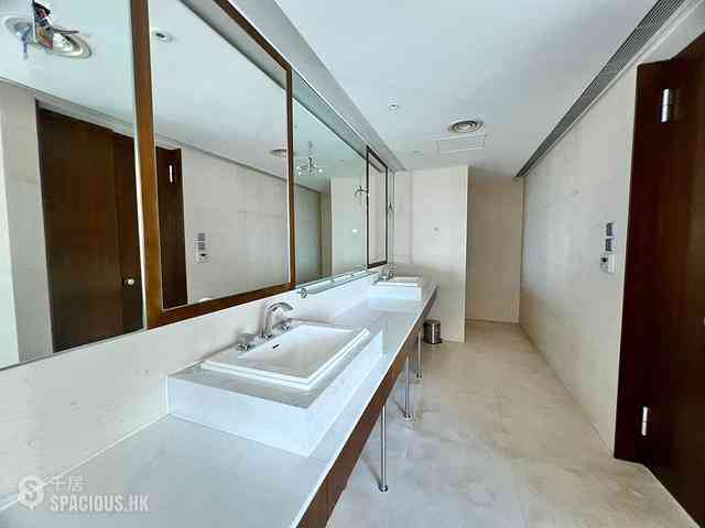 Mid Levels Central - Regence Royale Tower 1 11