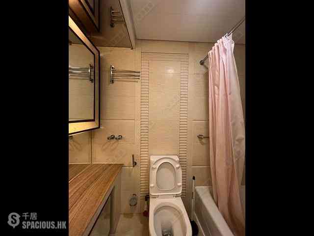 Tai Kok Tsui - Harbour Green Tower 6 06