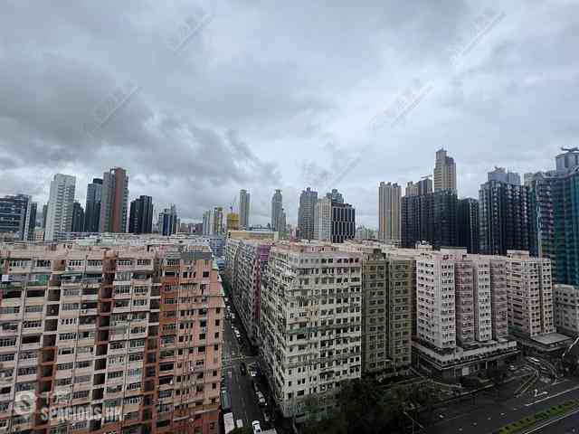 Tai Kok Tsui - Harbour Green Tower 6 07