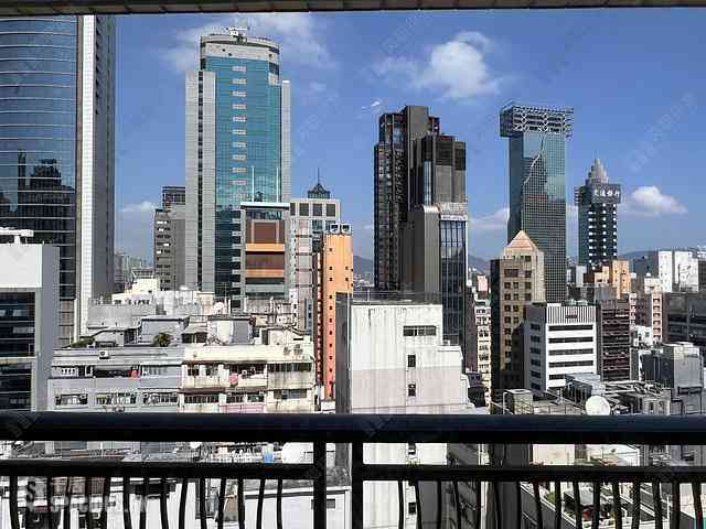 Wan Chai - The Morrison 12