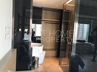 Mid Levels Central - Gramercy 04