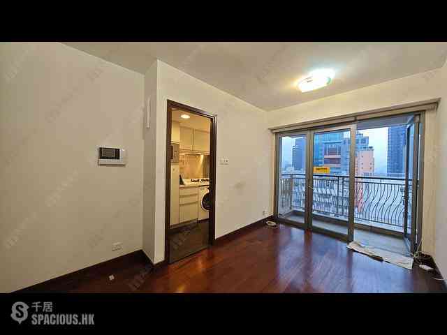 Wan Chai - The Morrison 01