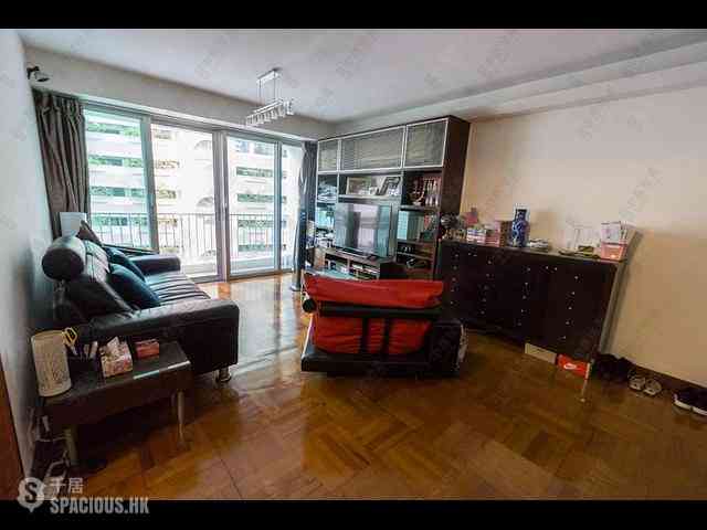 Wan Chai - Phoenix Court Block 5 01