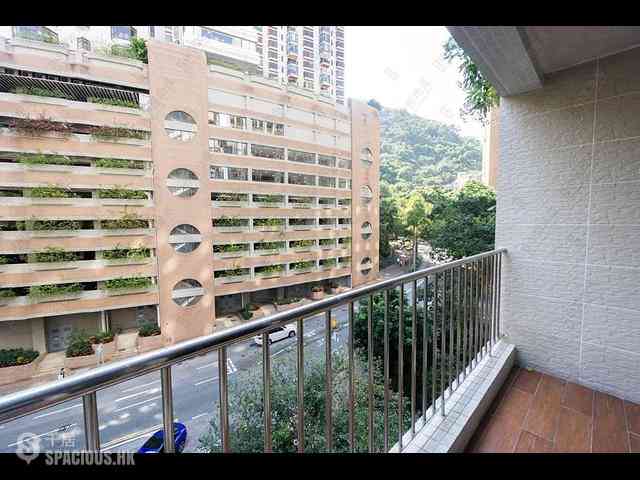 Wan Chai - Phoenix Court Block 5 08