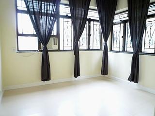 Soho - Tai Shing Building 04