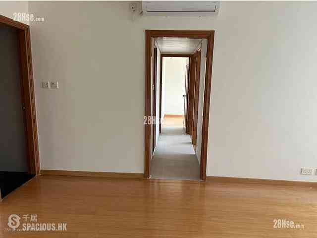Siu Sai Wan - Island Resort Block 8 02