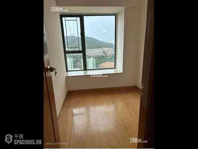 Siu Sai Wan - Island Resort Block 8 06