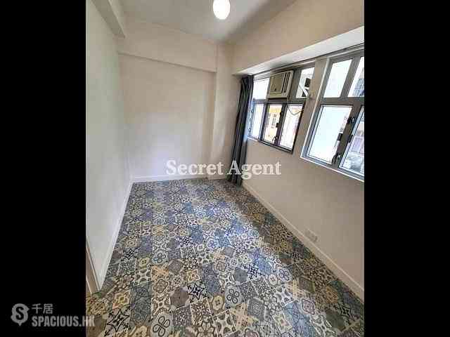Sai Ying Pun - 84-84A First Street 06