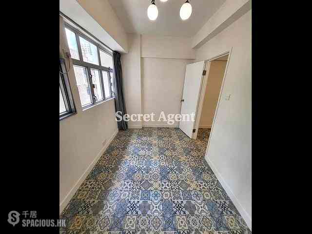 Sai Ying Pun - 84-84A First Street 07